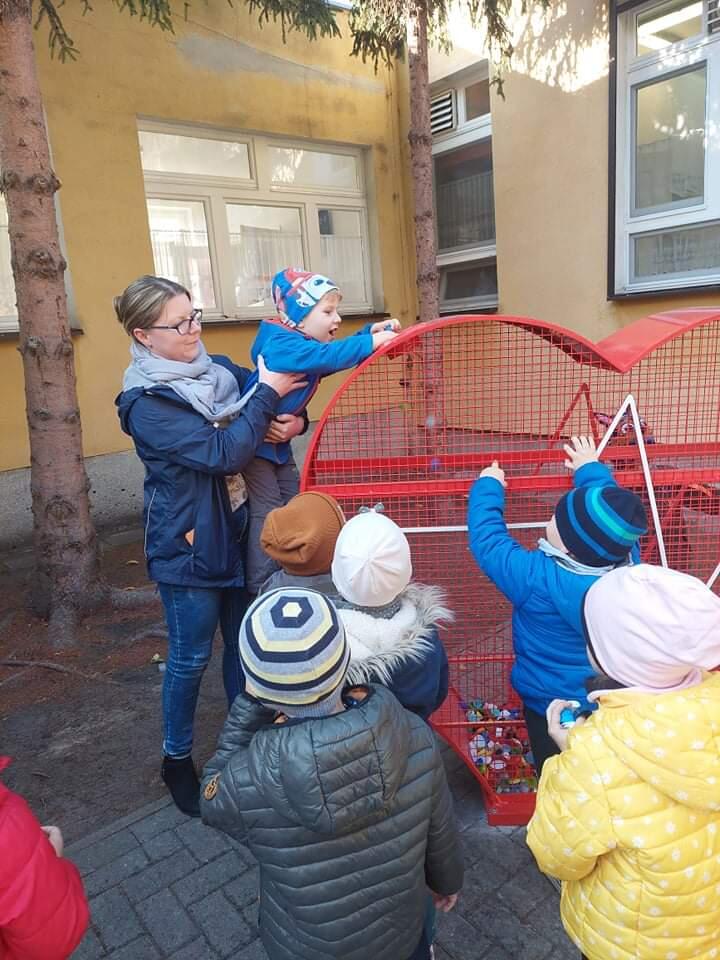 Serduszko Z NakrĘtkami Przedszkole Miejskie Nr 2 Im Jana Brzechwy 1336