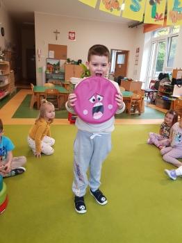 20251010_092413_103424