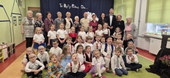 a6c962a9-f7d6-4f5e-b570-8c5ea25f4532