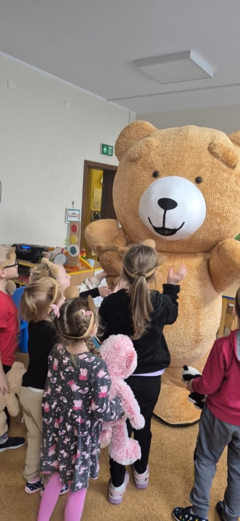 82e928b7-82d6-4f62-a194-d07966fc89ff