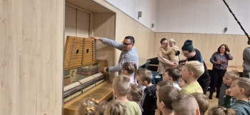 1663be1f-1f0e-4ff0-bd5e-a27764fb5be3