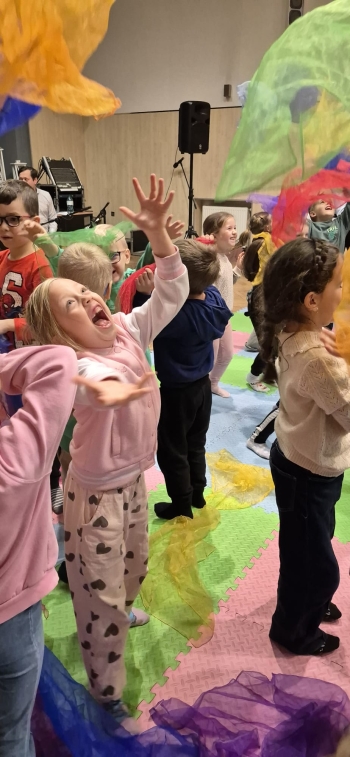 5982736a-326d-4516-a9b3-a0bd5294d138