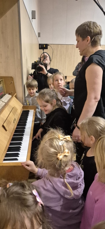 a19bee5e-ebb1-4d65-8891-869da997259c