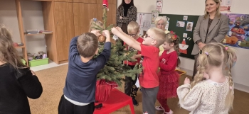 dfc8c318-04db-4f41-8f26-8bb005160dc3