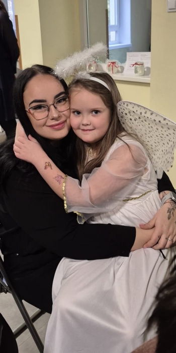 36c15c09-725e-4948-b74a-49039e96f295