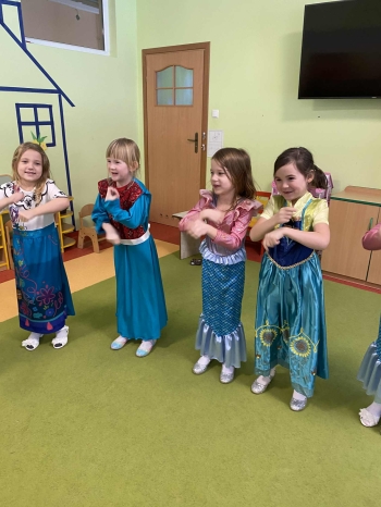 ed9b9e7b-ebe3-4478-90d0-36c4ca105d03.jfif