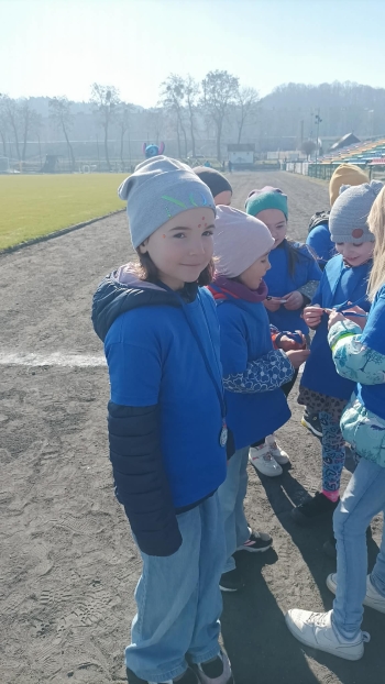 7c5bfb6e-c6c4-4d16-8ae8-e04a5a96c6ee