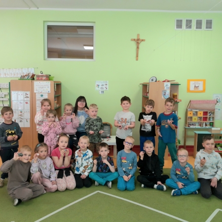 MINERAŁY - zajęcia prowadzone przez praktykantkę 