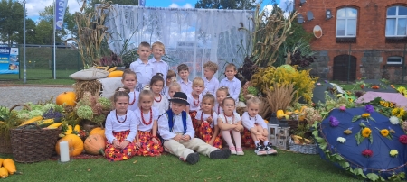 Lipka Zielona z wizytą na pyrce i gziku u Seniorów 