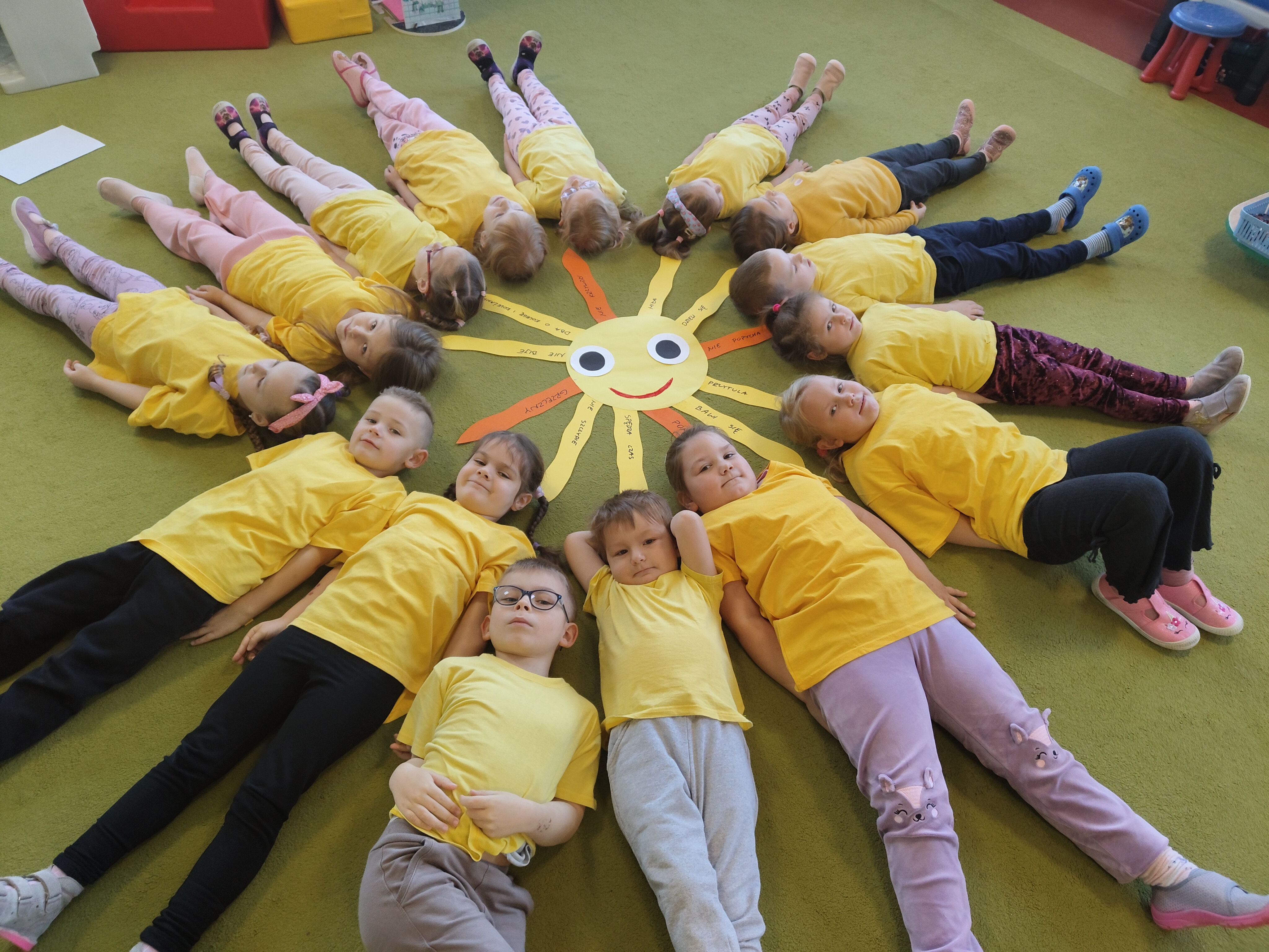 DZIEŃ ŻYCZLIWOŚCI I POZDROWIEŃ 