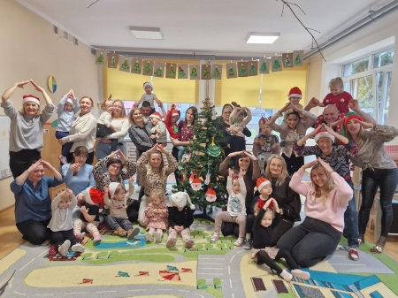 WARSZTATY ŚWIĄTECZNE Z NAJBLIŻSZYMI - ''CHOINKA ZIELONA, PIĘKNIE PRZYSTROJONA''...
