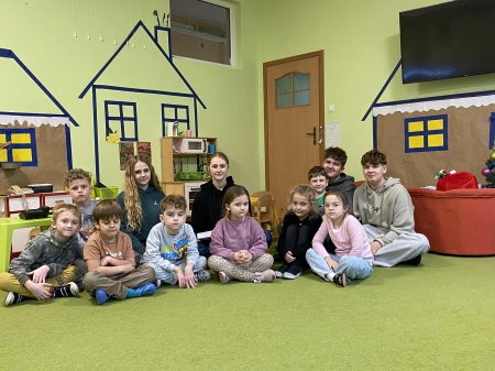 Odwiedziny starszych kolegów.