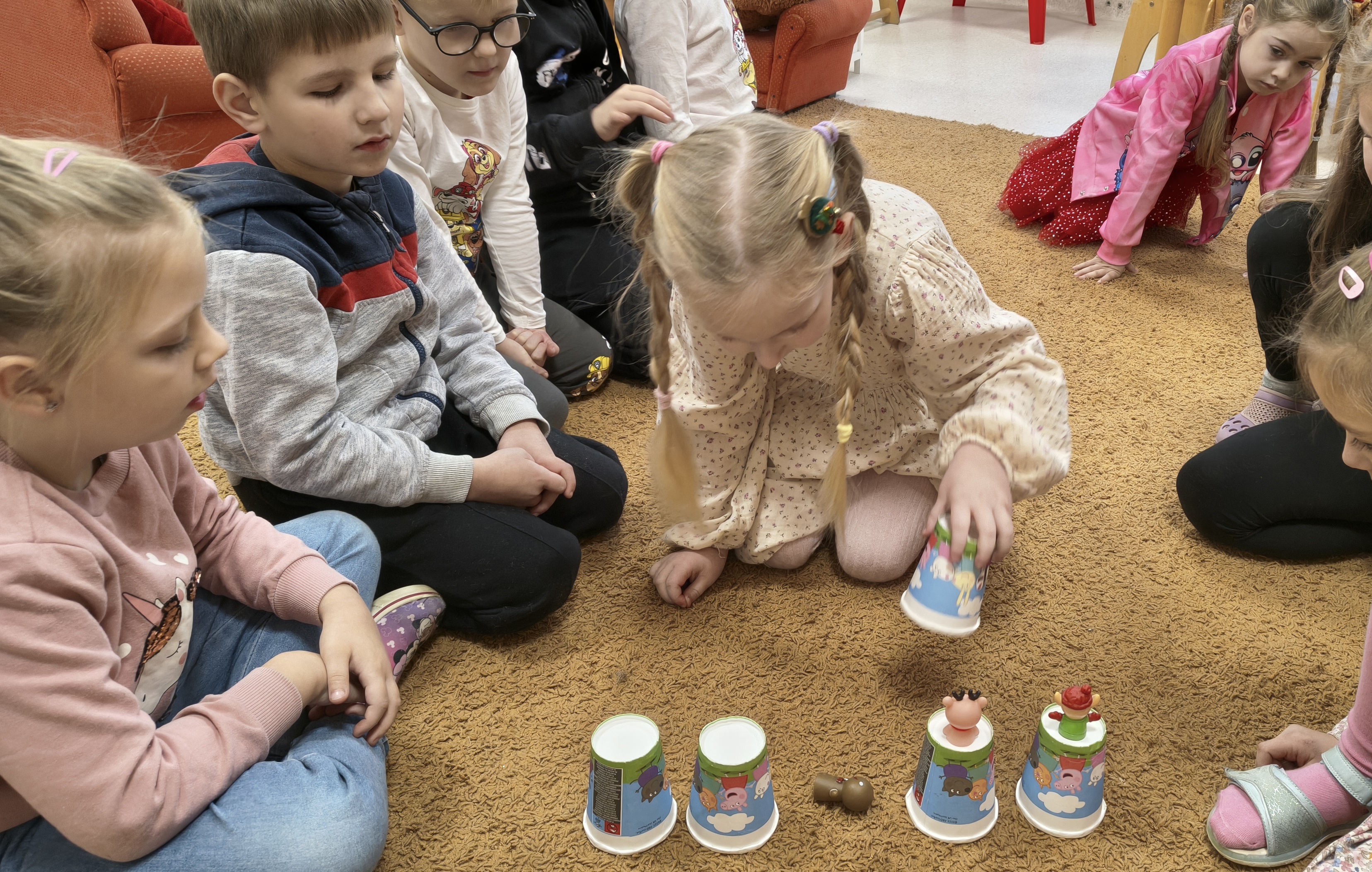 GRUDZIEŃ Z JĘZYKIEM ANGIELSKIM 