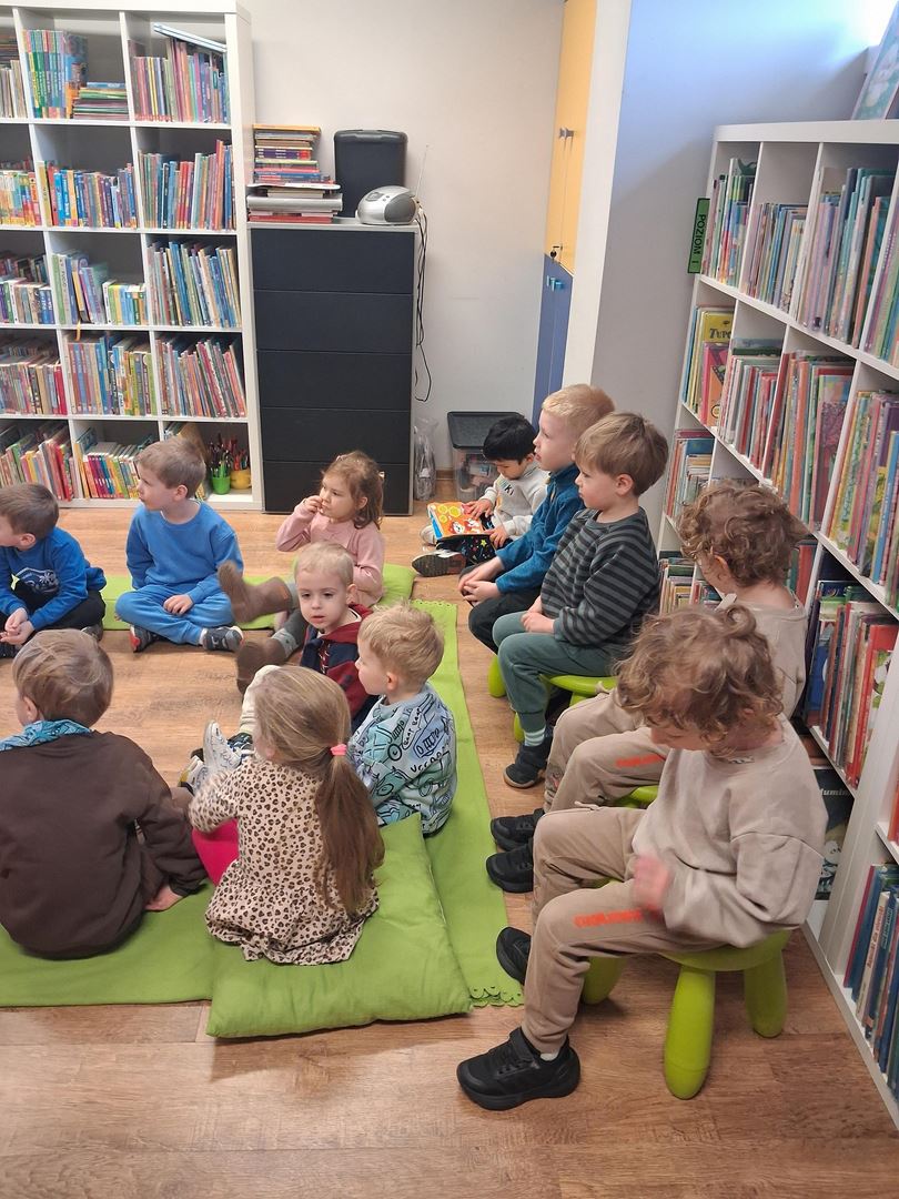 Wizyta w bibliotece.