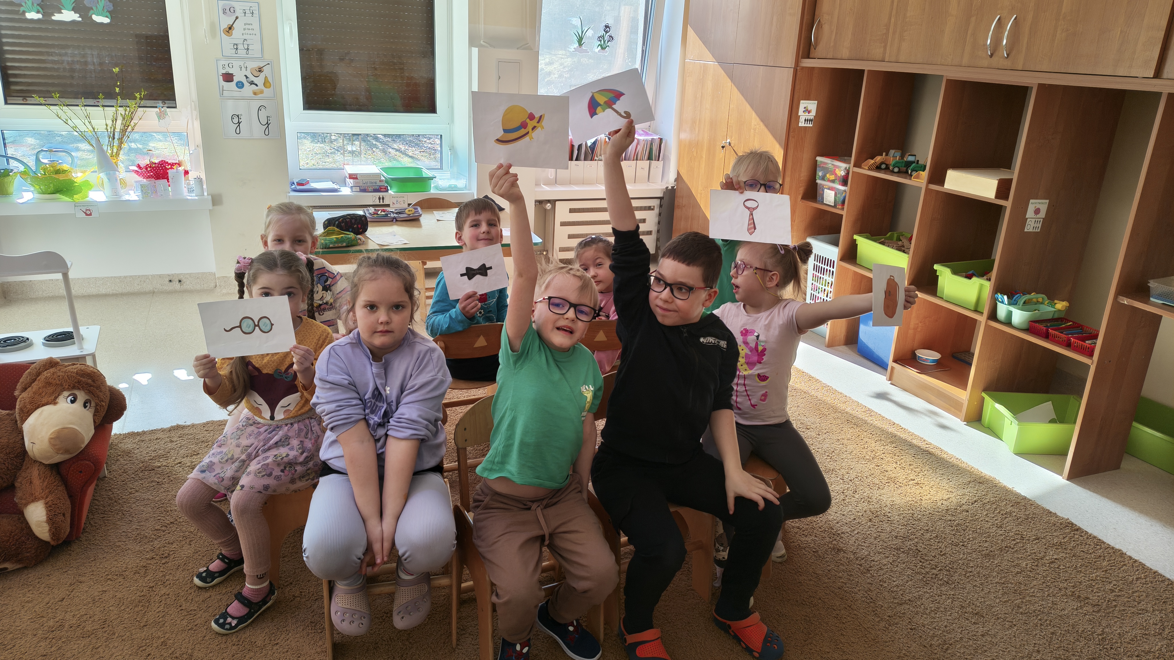 MARZEC Z JĘZYKIEM ANGIELSKIM