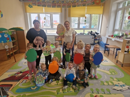 Śniadnie wielkanocne i przygoda z zajączkiem w ogrodzie