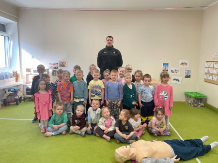 Lekcja bezpieczeństwa - wizyta strażaka 