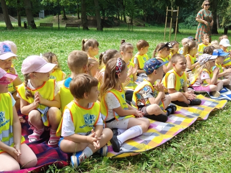 AKCJA ''CZYTANIE NA POLANIE''